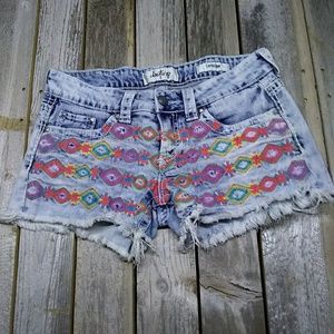 Daytrip Capicorn Aztec Shorts